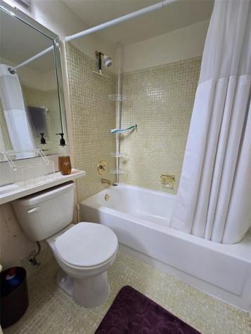 2 Grantham D Deerfield Beach FL 33442