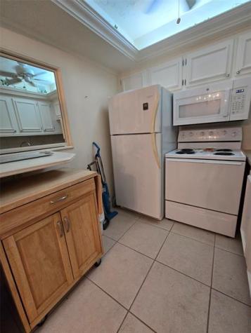 2 Grantham D Deerfield Beach FL 33442