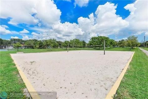 4276 NW 89th Avenue Coral Springs FL 33065