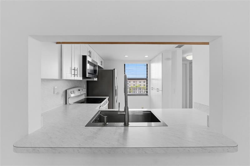 2748 NW 104th Avenue Sunrise FL 33322