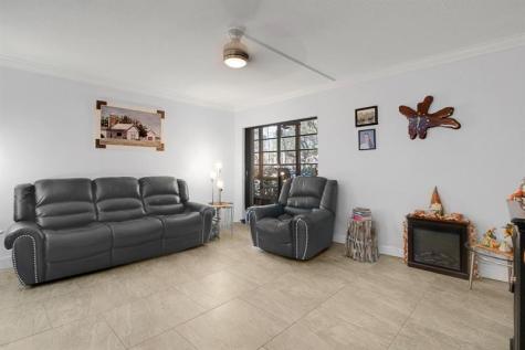 7194 Ashmont Circle Fort Lauderdale FL 33321