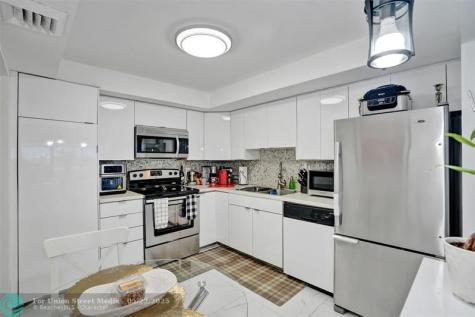 18041 SE Biscayne Boulevard Aventura FL 33160