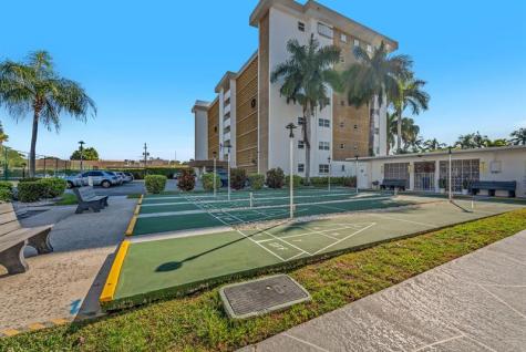 3020 NE 16th Avenue Oakland Park FL 33334