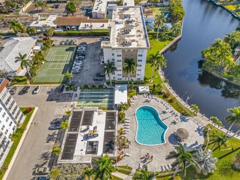 3020 NE 16th Avenue Oakland Park FL 33334