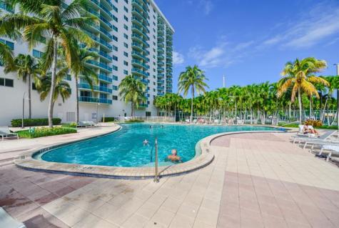 19380 Collins Avenue Sunny Isles Beach FL 33160