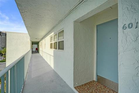 4636 El Mar Drive Lauderdale By The Sea FL 33308