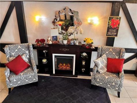 3690 Inverrary Drive Lauderhill FL 33319