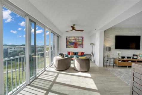 4114 W Palm Aire Drive Pompano Beach FL 33069