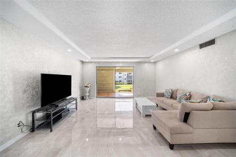 2615 NE 3rd Court Boynton Beach FL 33435