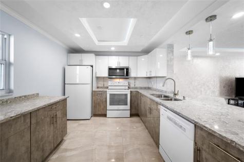 2615 NE 3rd Court Boynton Beach FL 33435