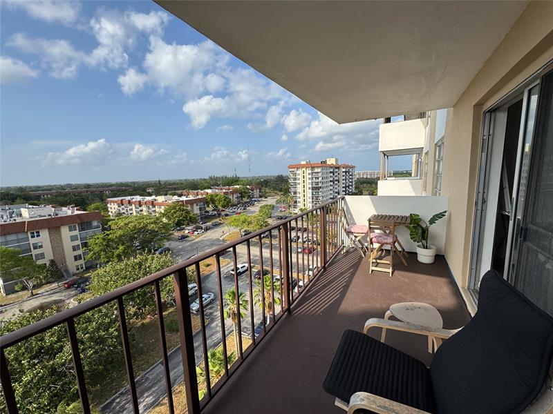 4174 Inverrary Drive Lauderhill FL 33319