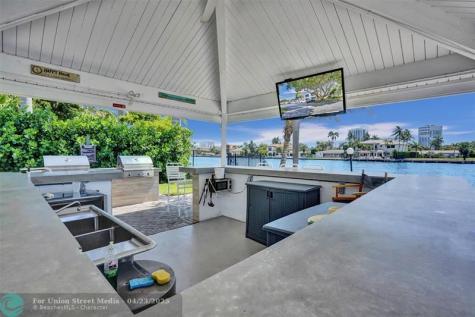 6249 Bay Club Drive Fort Lauderdale FL 33308