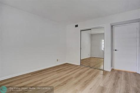 6249 Bay Club Drive Fort Lauderdale FL 33308