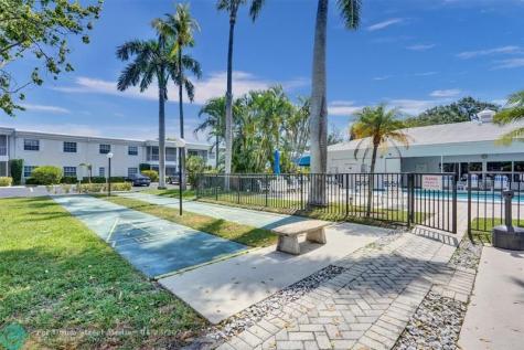 6249 Bay Club Drive Fort Lauderdale FL 33308