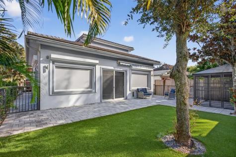 69 S Cortez Drive Margate FL 33068