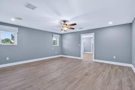 69 S Cortez Drive Margate FL 33068