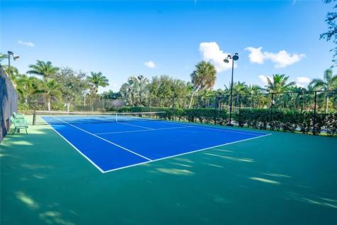 69 S Cortez Drive Margate FL 33068