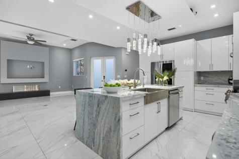 69 S Cortez Drive Margate FL 33068