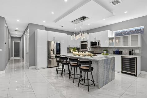 69 S Cortez Drive Margate FL 33068