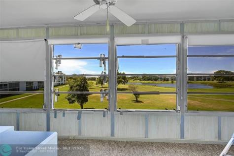2801 Victoria Way Coconut Creek FL 33066