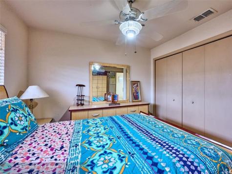 33 Spinning Wheel Lane Tamarac FL 33319