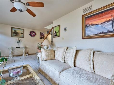 33 Spinning Wheel Lane Tamarac FL 33319