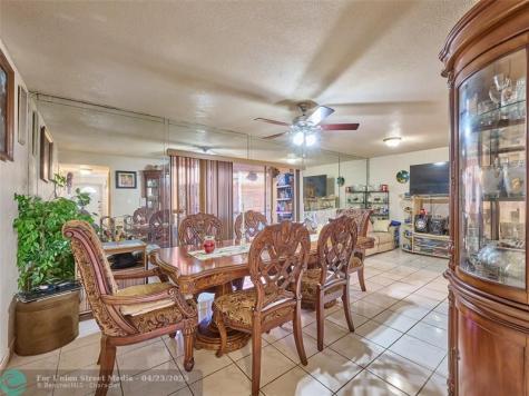 33 Spinning Wheel Lane Tamarac FL 33319