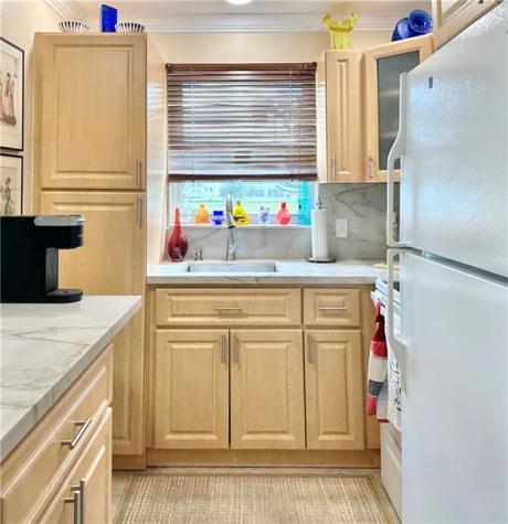 285 Oakridge Q Deerfield Beach FL 33442