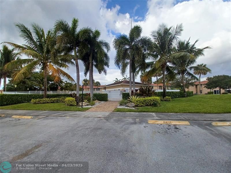 10036 Twin Lakes Drive Coral Springs FL 33071
