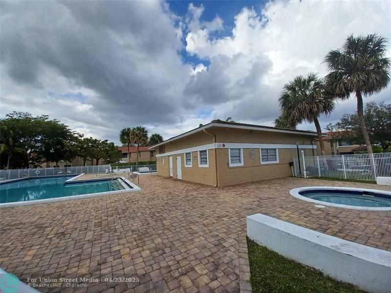 10036 Twin Lakes Drive Coral Springs FL 33071