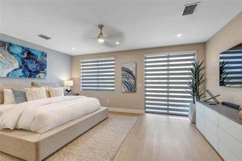 811 SW 10th Terrace Fort Lauderdale FL 33315