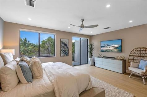 811 SW 10th Terrace Fort Lauderdale FL 33315