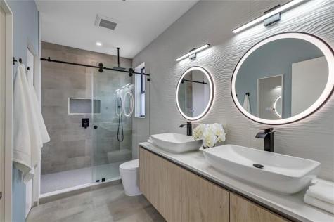 811 SW 10th Terrace Fort Lauderdale FL 33315