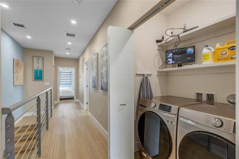 811 SW 10th Terrace Fort Lauderdale FL 33315