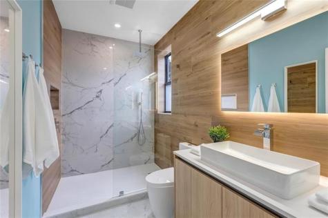 811 SW 10th Terrace Fort Lauderdale FL 33315