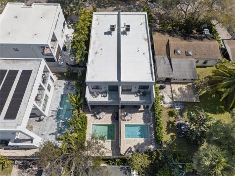 811 SW 10th Terrace Fort Lauderdale FL 33315