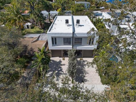 811 SW 10th Terrace Fort Lauderdale FL 33315