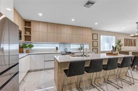 811 SW 10th Terrace Fort Lauderdale FL 33315