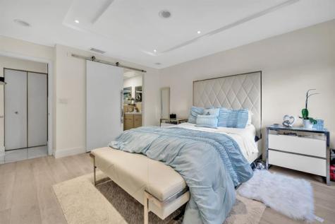 4307 S Carambola Circle Coconut Creek FL 33066