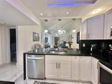 4307 S Carambola Circle Coconut Creek FL 33066