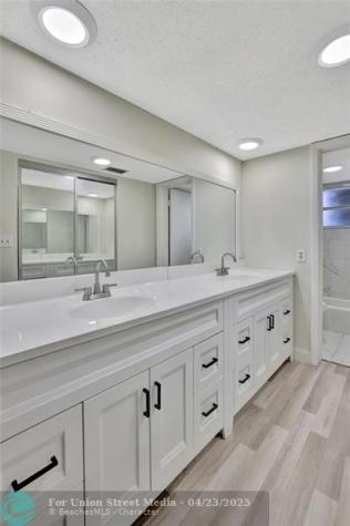4050 NW 42nd Avenue Lauderdale Lakes FL 33319