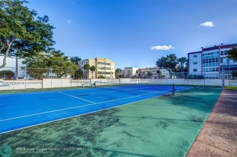 4050 NW 42nd Avenue Lauderdale Lakes FL 33319
