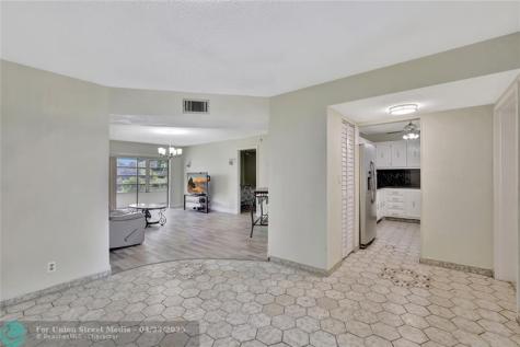4050 NW 42nd Avenue Lauderdale Lakes FL 33319
