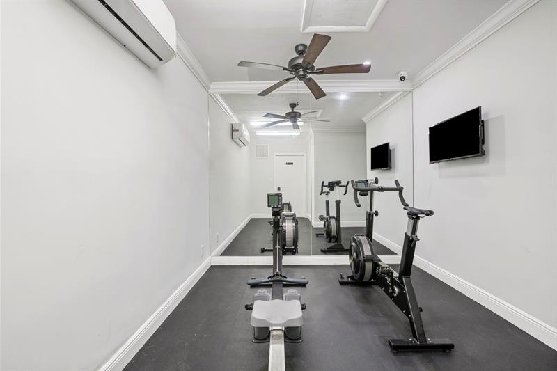 2870 NE 14th Street Causeway Pompano Beach FL 33062