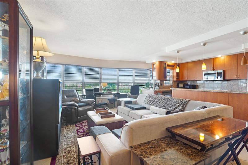 2500 NE 48th Lane Fort Lauderdale FL 33308