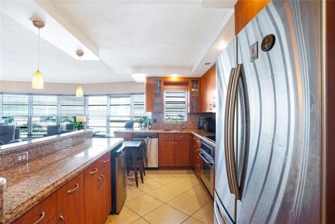 2500 NE 48th Lane Fort Lauderdale FL 33308