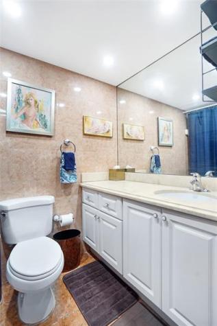 2500 NE 48th Lane Fort Lauderdale FL 33308