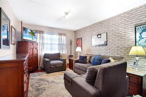 2500 NE 48th Lane Fort Lauderdale FL 33308