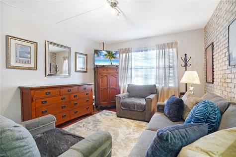 2500 NE 48th Lane Fort Lauderdale FL 33308