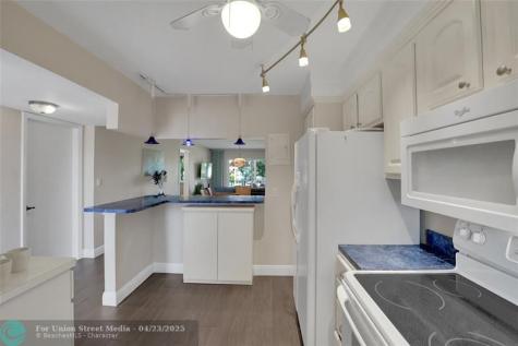 8980 S Hollybrook Boulevard Pembroke Pines FL 33025